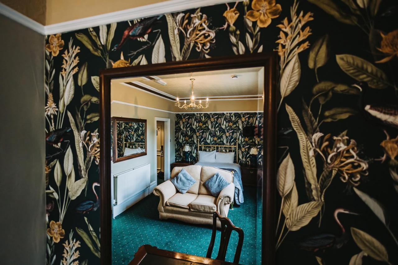 Brook Hall Hotel Childer Thornton Kültér fotó