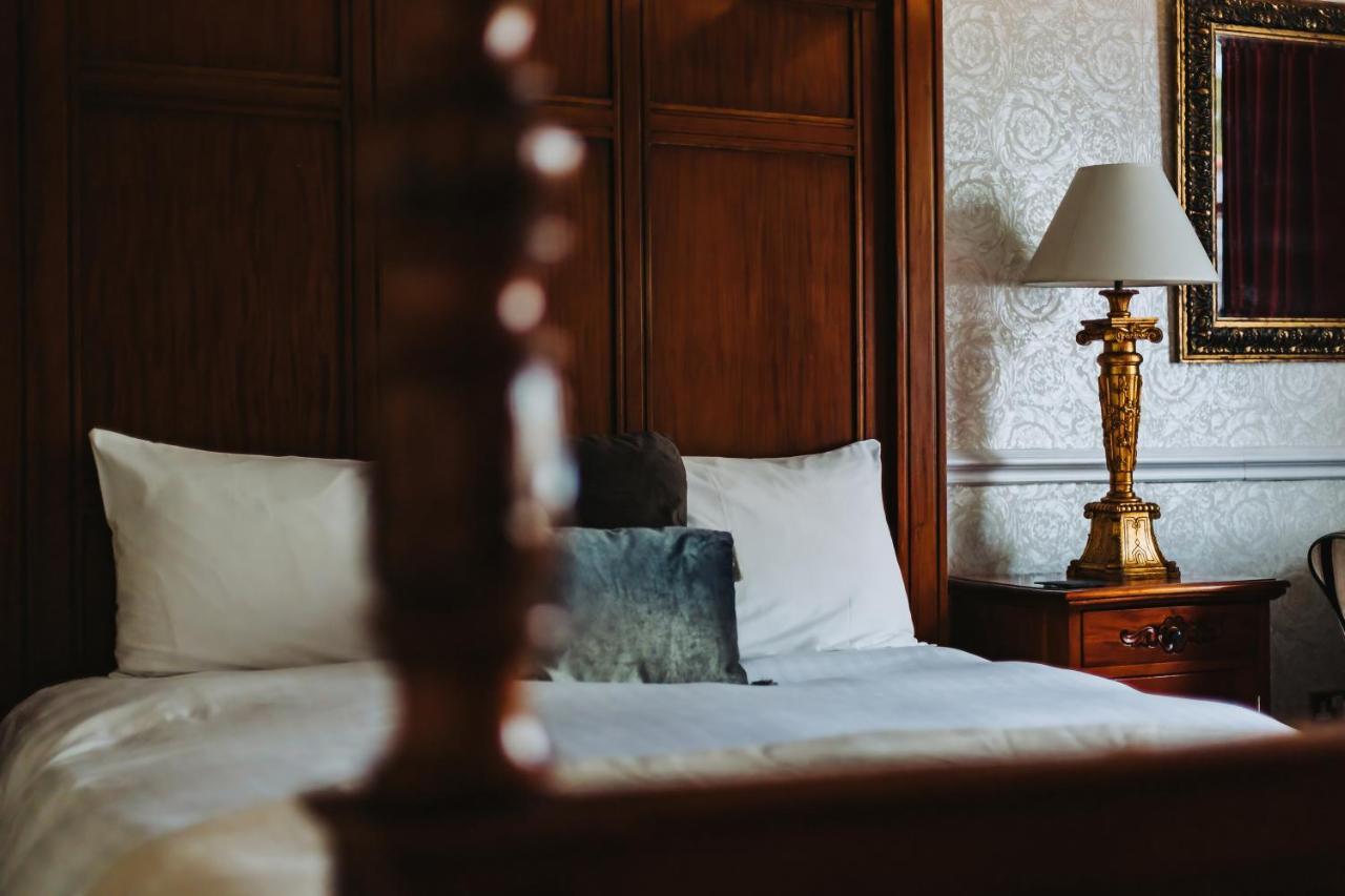 Brook Hall Hotel Childer Thornton Kültér fotó