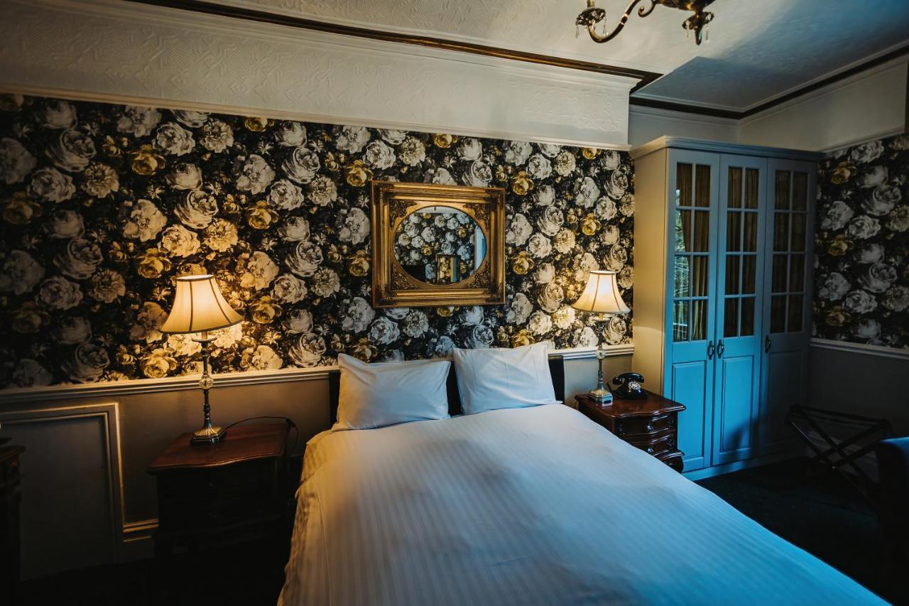 Brook Hall Hotel Childer Thornton Kültér fotó