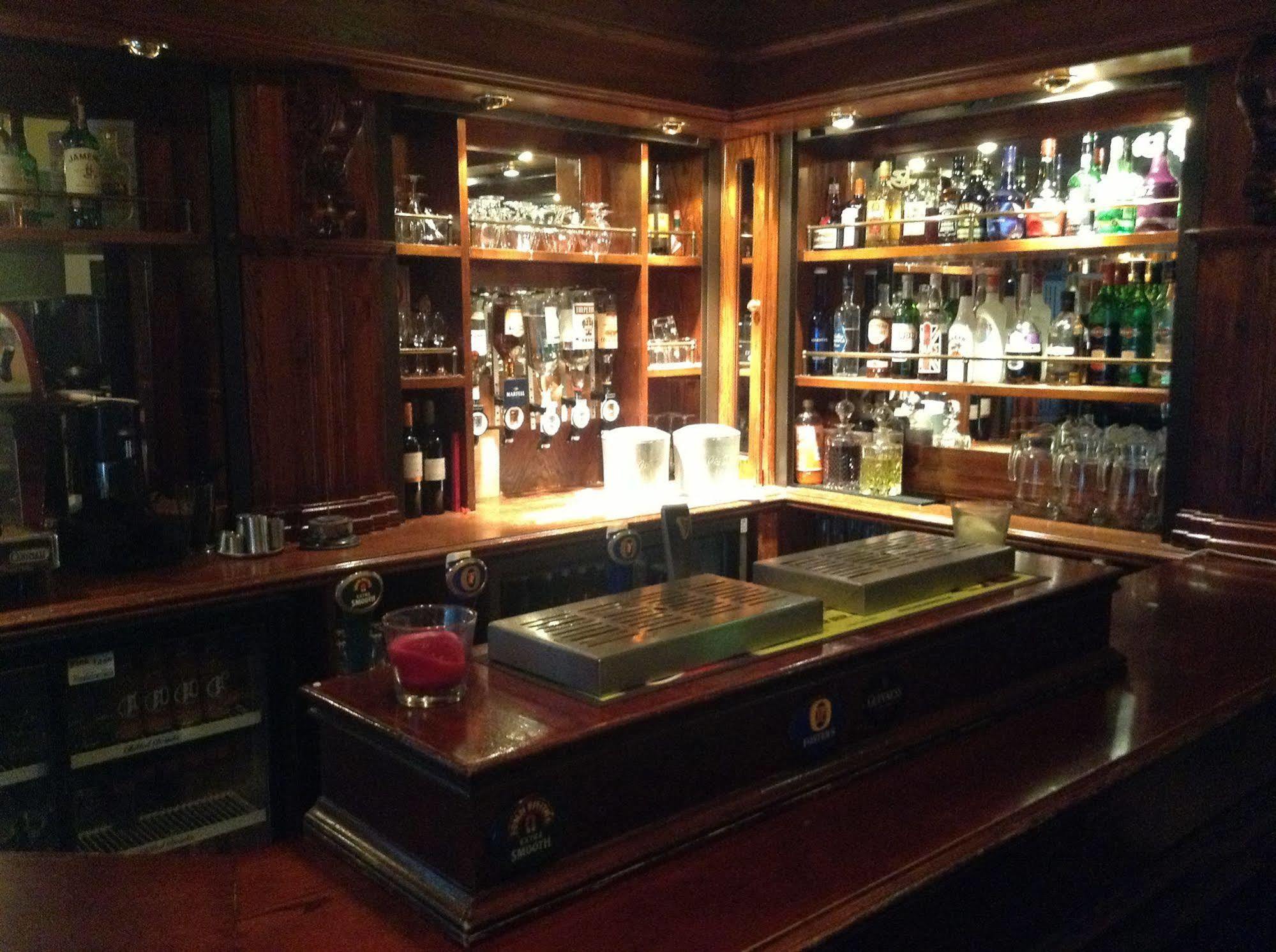 Brook Hall Hotel Childer Thornton Kültér fotó